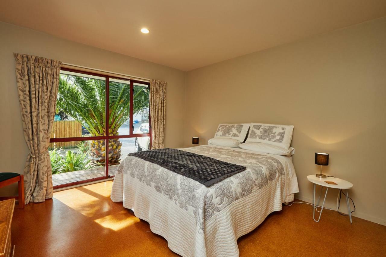 Brook House B&B & Cottages Кайкоура Экстерьер фото